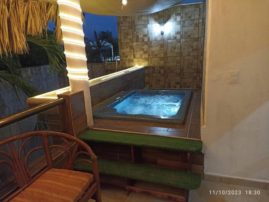 Gran Ubicacion Terraza Privada Jacuzzi Apartment โกซูเมล ภายนอก รูปภาพ